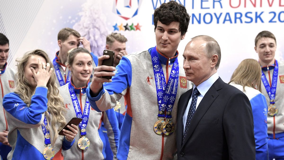 Ovečkin a další hvězdy Putinova týmu. K čemu je ruskému prezidentovi sport